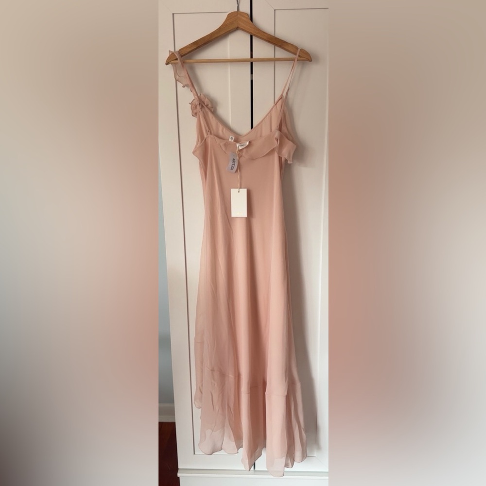 Aritzia Engage Dress - Picture 3 of 4